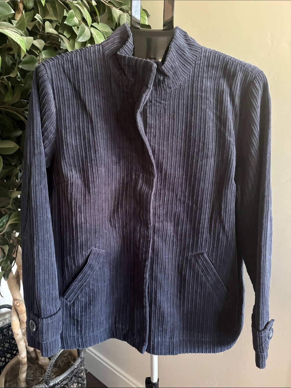 Relativity Corduroy Zip-Front Jacket in Deep Navy